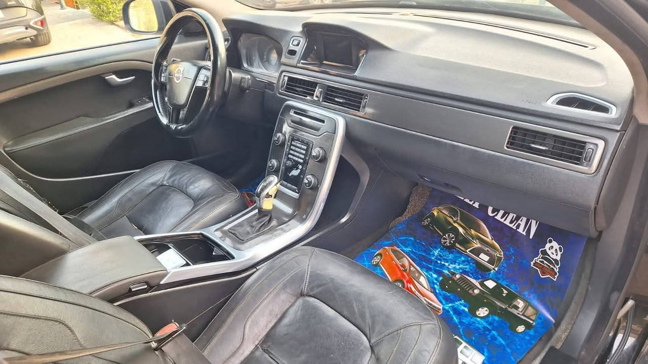 السلام عليكم ڤالڤوللبيع موديل 15عنوانهة كوت السعر 85وبيهة مجال هاتف ***********
