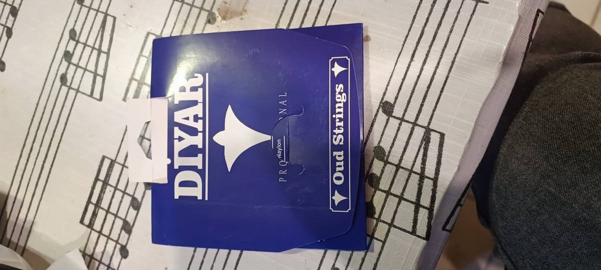 عروض 😍😍
اوتار عود تركي 12 الف
اوتار كمان 10 تالف 
اوتار عود ايكولا اصلي 45 الف 
عروض نار يتوفر توصيل 
للتواصل واتساب ***********
