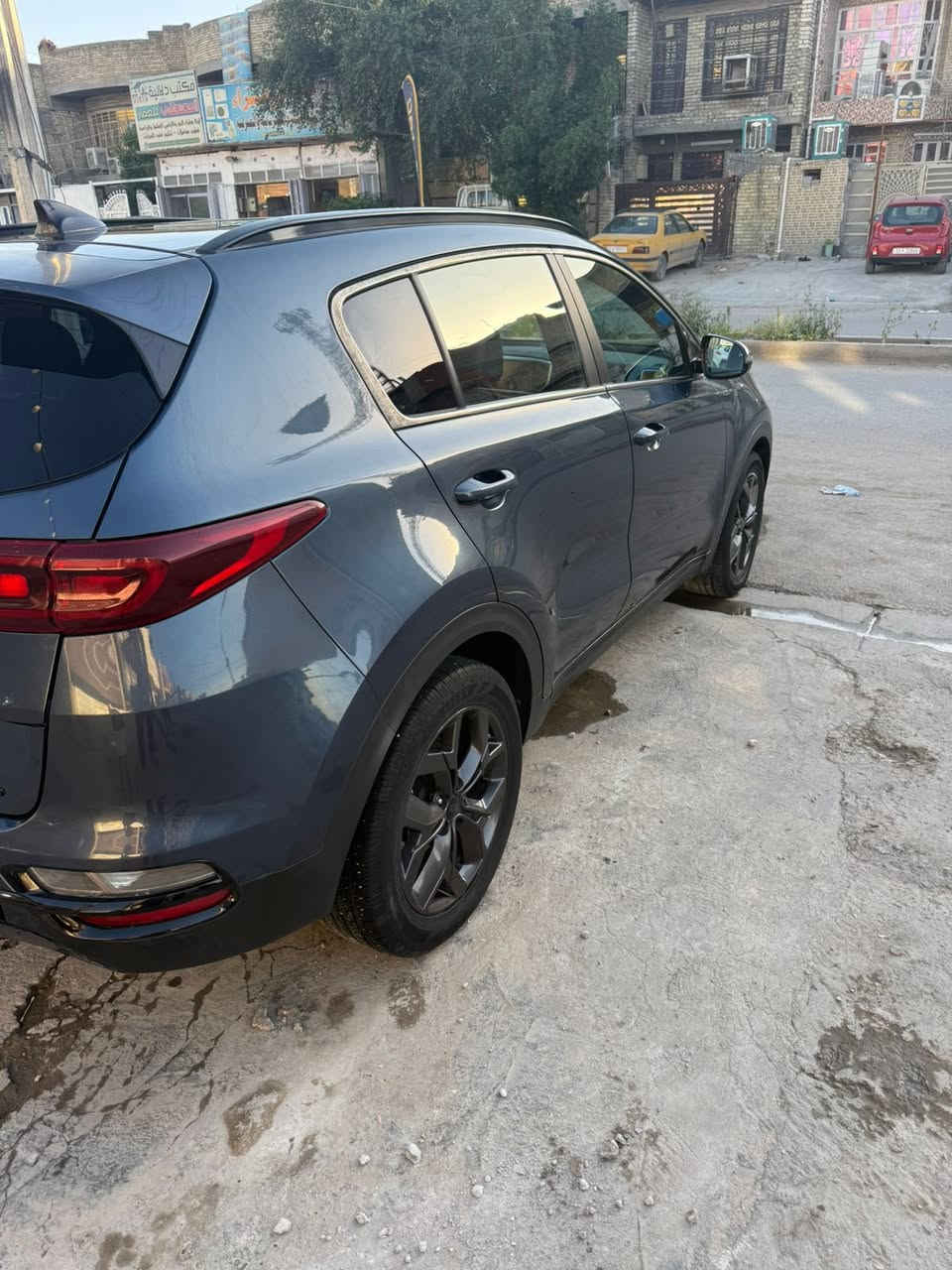 سبورتج 2022 بلاك ادشن جديدة فول 1/1 رقم بغداد بإسمي حادثها بسيط خفت غلق صندوق مكانها بغداد الاطباء الشعب السعر170 وبيها مجال للاتصال
 ‭***********
