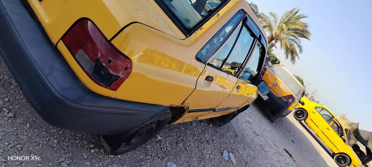 سايبه للبيع موديل 12 مكينه وكير نضاف حداديه رقم صدامي السعر ب مليون وبيها مجال للطيبين مكان كربلاء *********** ***********
