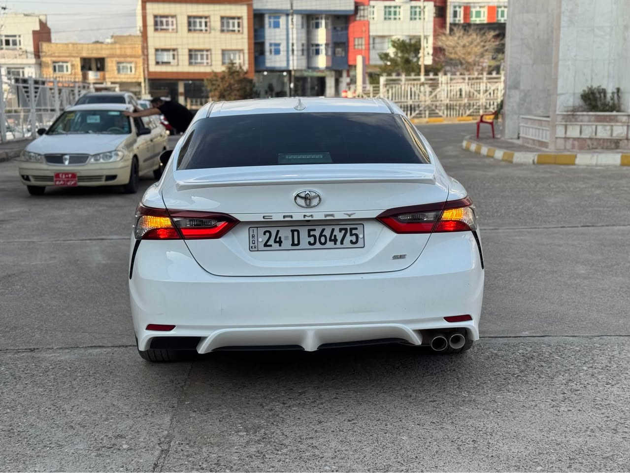 Toyota Camry SE 2023 كامري ✔️

جملغ و باب جهة السكن صبغ و راس شاصي شوي بخ
ارباكات طاك راجع بلادي شركة
رقم الشاصي بالصور، حادثها حلو فقط ضربة بالتاير 
مرقم جاهز بدون مصرف 💯

سعر 🔥 188 و مجال 
مكان عقرة "ئاكرئ"
واتس اب و كورك *********** اكر, نينوى
