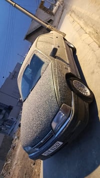 للبيع اوبل اوميكا   موديل 1992 كير عادي   حجم 20  سياره على وضع الشركه...