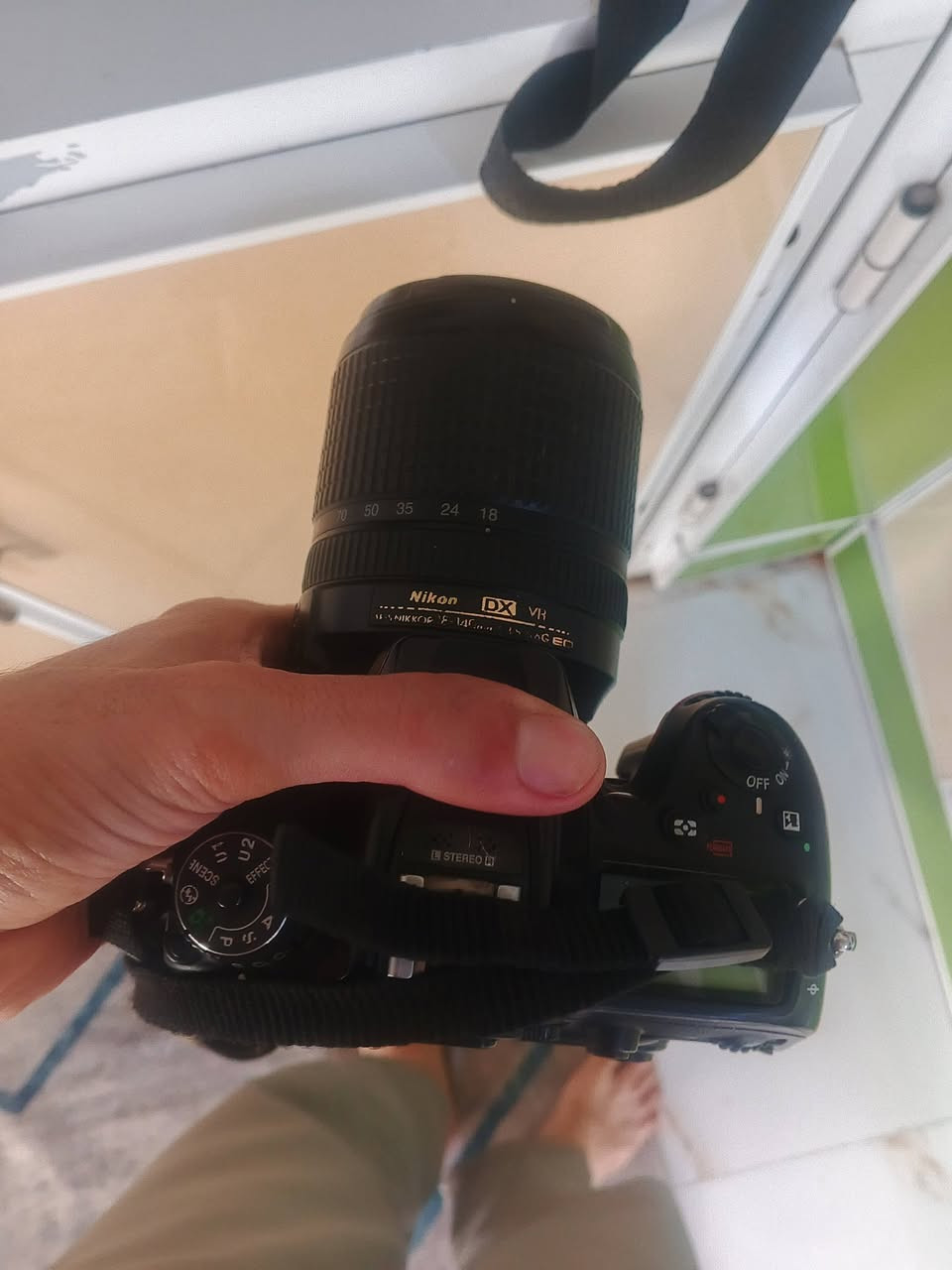 كامرة نيكون ٧٢٠٠ للبيع او مراوس مكاني نجف الاشرف حي العسكري مراسله خاص أو اتصال ***********
