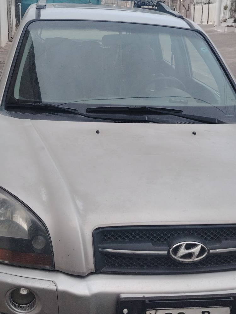 هۆندای تۆکسۆنی 2009
گێڕ و مەکینە و تەبرید بەشەرت
بێ سبوغ و بێ ساردە کوت 
250هەزار ڕۆیشتووە
کوشن جڵدە وە سڵایدە
سەنەوی و ڕەقەمی نوێکرایتەوە
بەناوی خۆمەو کۆبۆنی بەنزینی هەیە
لەکۆیە سەیارەکە
نرخ 118$ وەرەقەو کەمێک مەجال
ژمارەی خاوەنی 
***********
*********** أربيل, العراق
