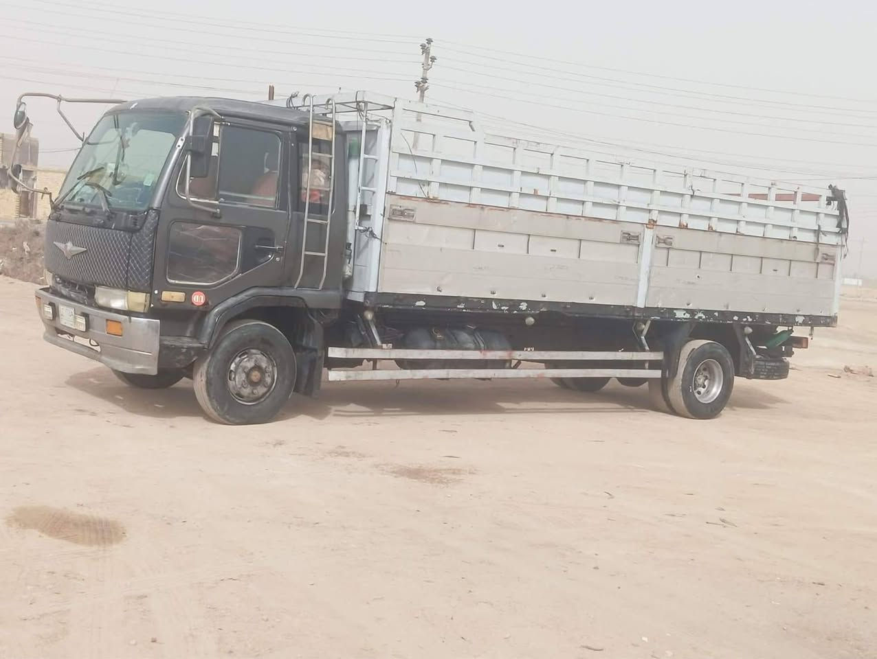 سلام عليكم  نيسان  البيع طول سته وربع سياره حلو جاهزه العمل السنوي الغايه 2027 رقم الهاتف ***********
