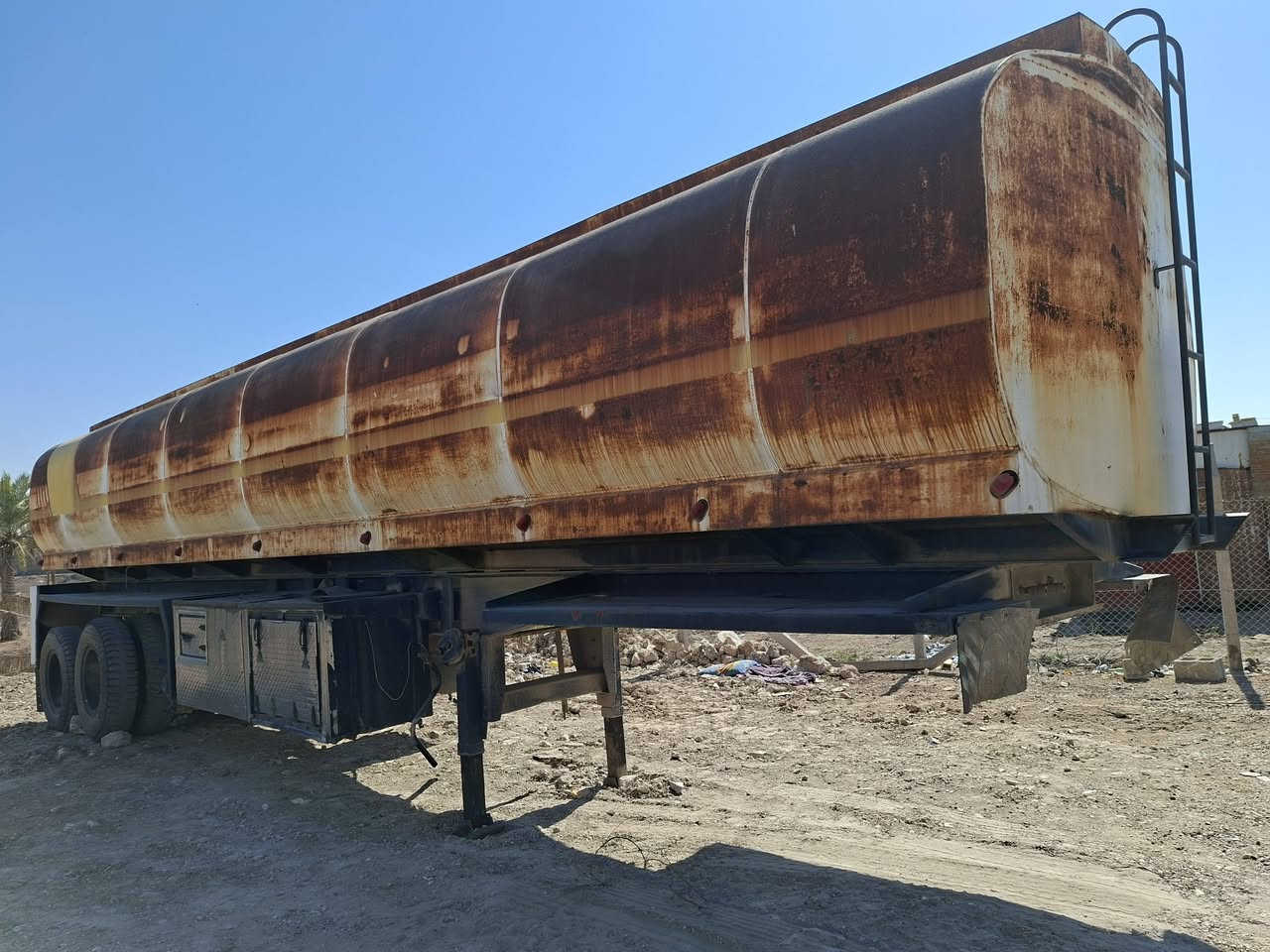 تانكي صهري للبيع مجموعه 24 تانكي تلفزيوني العنوان الانبار الرمادي 5 كيلو خط السريع رقم الهاتف***********
