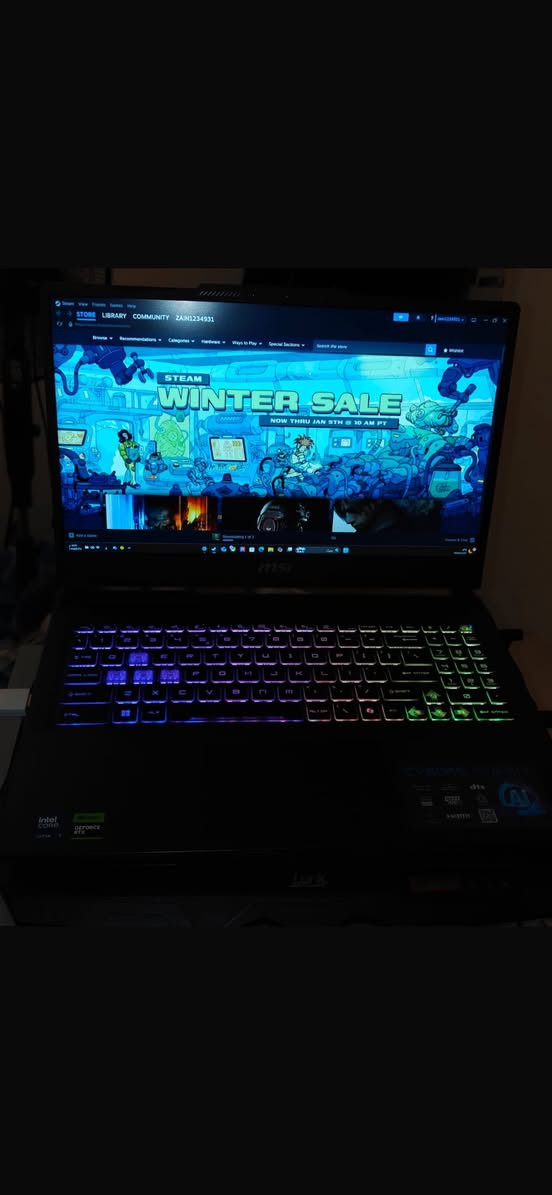 سلام عليكم 

جهاز لابتوب msi ( cuborg 15 Ai a1v)

للبيع مده الاستخدام شهر واحد فقط 
اخذته من شركه msi فرع هولندا 
جديد بعده بالضمان 

مواصفاته حرفقهن بالصور من الموقع الرسمي 

معالج Intel Core Ultra 7-155H 
-، كرت شاشةnvidea 4060، شاشة 15.6 بوصة FHD بمعدل 144Hz، ذاكرة DDr6،، مع ذاكرة وصول عشوائي 16 جيجا و SSD، ويأتي بنظام Windows 11، مع ميزات مثل تقنية الذكاء الاصطناعي وتبريد Cooler Boost. 
الكيبورد rgb انكليزي 

عنواني الشعب *********** 

السعر المطلوب مليون و 200 الف قابل للتفاوض
