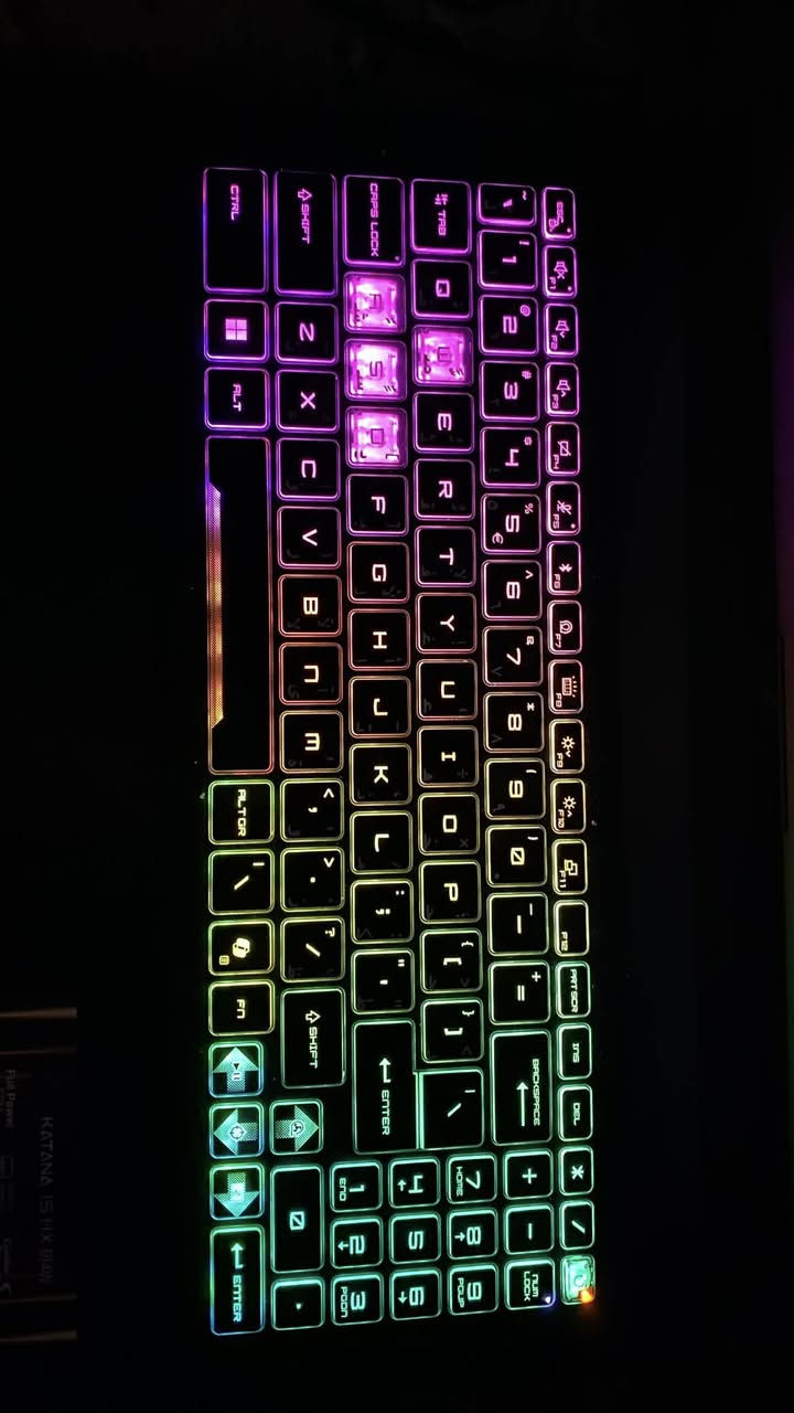 لاپتۆپی MSI Katana 15 (مۆدێل ٢٠٢٤/٢٠٢٥) 
(تەنها ٦ جار بەکارهاتووە)
بۆ فرۆشتن: لاپتۆپی MSI Katana 15 کە تەنها یەک مانگە کڕدراوە. ئەم لاپتۆپە یەکێکە لە بەهێزترین جۆرەکان بۆ دیزاین، ڕێندەرینگ (3D Rendering) و یاری (Gaming). تەنها ٦ جار بەکارهاتووە و هیچ جیاوازییەکی نییە لەگەڵ ئامێری نوێ (سفر).
تایبەتمەندییەکان:
• پرۆسێسەر (CPU): Intel Core i9-14900HX (نەوەی ١٤)
• گرافیک (GPU): NVIDIA RTX 5070 (8GB)
• ڕام (RAM): 32GB DDR5
• هارد (Storage): 1TB NVMe SSD
• شاشە (Display): 15.6" WQHD (کوالێتی زۆر بەرز)
تێبینی:
• تەواوی بۆکس و شەحنە ئەسڵییەکەی لەگەڵدایە.
• هیچ شوخت یان کێشەیەکی نییە، ١٠٠٪ پاکە.
• هۆکاری فرۆشتن: گۆڕینی سیستم بۆ جۆرێکی تر.
نرخ: ٢،٥٥٠،٠٠٠ دینار (کەمێک مەجالی تێدایە بۆ کڕیاری ڕاستەقینە) ٥٠٠،٠٠٠ خوار نرخی بازاڕە
بۆ زانیاری زیاتر نامە بنێرە.
Arabic Translation
العنوان: لابتوب MSI Katana 15 (موديل ٢٠٢٤/٢٠٢٥) – شبه جديد (مستعمل ٦ مرات فقط)
للبيع لابتوب MSI Katana 15 تم شراؤه قبل شهر واحد فقط. الجهاز يعتبر من الفئات العليا القوية جداً للتصميم، الـ ريندرينج (3D Rendering) والألعاب الثقيلة. تم استخدامه ٦ مرات فقط، وبحالة الوكالة تماماً.
المواصفات التقنية:
• المعالج (CPU): Intel Core i9-14900HX (الجيل ١٤)
• كرت الشاشة (GPU): NVIDIA RTX 5070 (8GB)
• الرام (RAM): 32GB DDR5
• الهارد (Storage): 1TB NVMe SSD
• الشاشة (Display): 15.6" WQHD (دقة عالية جداً)
ملاحظات إضافية:
• الجهاز يأتي مع الكرتونة والشاحن الأصلي وكافة الملحقات.
• نظيف جداً ١٠٠٪ وبدون أي خدوش.
• سبب البيع: التغيير إلى نظام آخر.
السعر: 2,550,000 دینار (قابل للتفاوض البسيط للجادين) أقل بـ 500 ألف دينار من سعره الحقيقي.
للتواصل والاستفسار يرجى إرسال رسالة.


**إذا كنت صاحب هذا الإعلان وتريد حذفه لأي سبب، رجاءا أرسل رسالة إلى الدعم الفني**