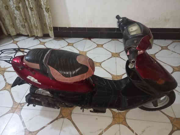 دراجه  بيجي فول مكينه العنوان الرميثه وفول نضافه شوفت عينك ال ستفسار ***********.    180
