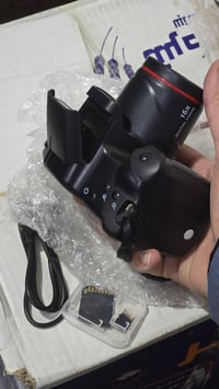 كاميرا ديجيتال احترافية للتصوير الفوتوغرافي زووم X16 وشاشة 2.4 بوصة HD...