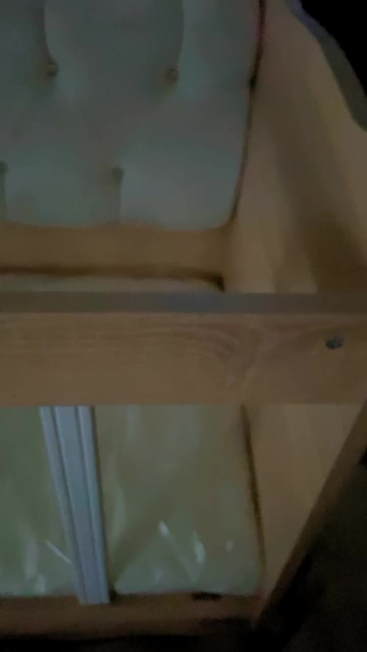 سلام عليكم جربايه اطفال للبيع 
هيه ودوشك جديده حته دوشك بجيس ؟


**إذا كنت صاحب هذا الإعلان وتريد حذفه لأي سبب، رجاءا أرسل رسالة إلى الدعم الفني**