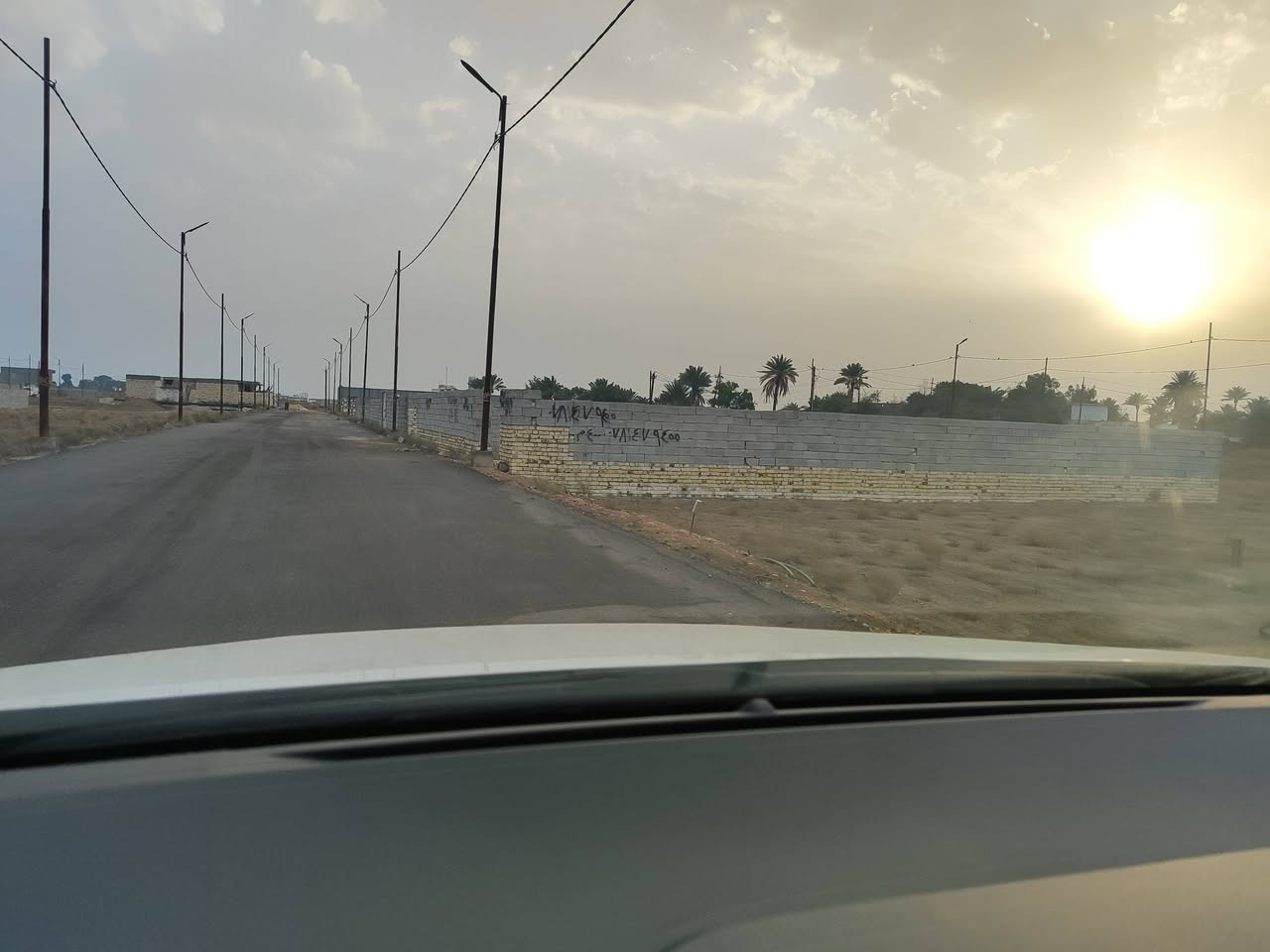 السلام عليكم ورحمة الله وبركاته
عرصه زراعي سند 25
المساحه 300
للبيع  
المكان خلف معمل الؤلؤة 
مجمع  كامل كهرباء ومي 
وتبليط  جوه الجسر الي يروح للمطاط  جنك جاي من الحمزه وتصعد الجسر  
ماعرف اسم المنطقه هاي 
بس هيه ع طريق الزوار قريبه للشارع 
الشراي ويحب يستفسر هذا رقمي 
***********
(علماً هاي الصور قديمه هسه اكو بناء جديد هواي ناس كعدت بيه)
