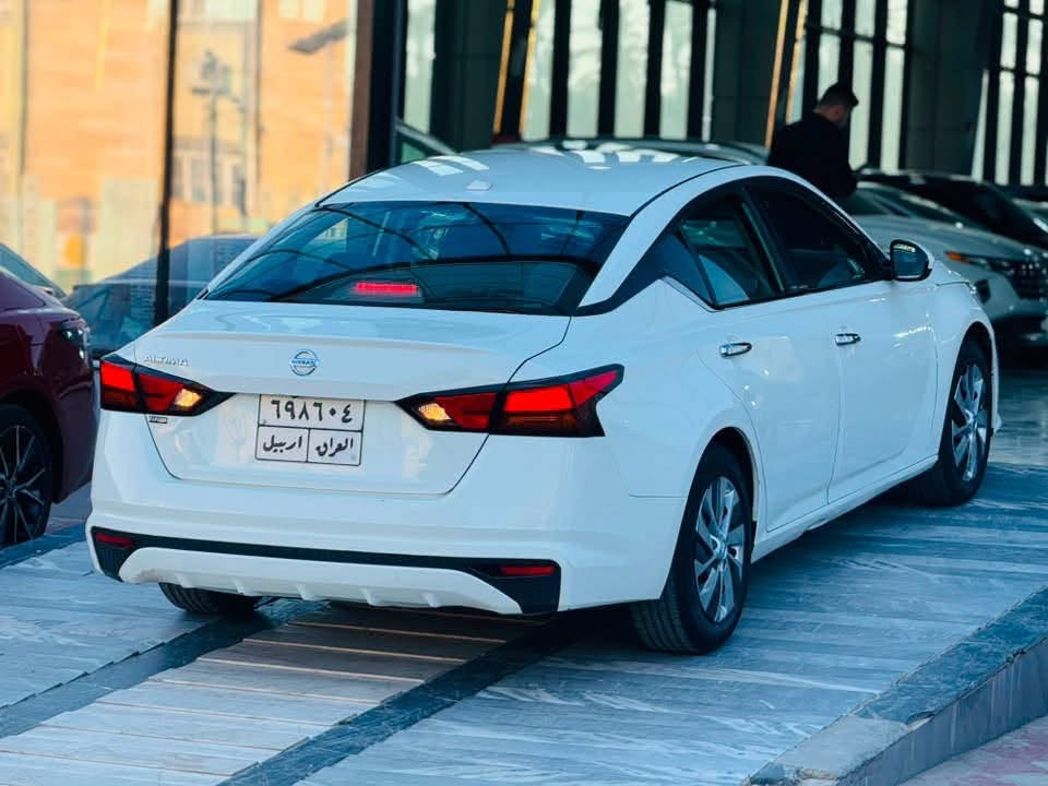 سلام عليكم
نيسان التيما S                              
موديل /2019       
شاشه جبير 
تحكم استيرن جهتين
يدات نيكل 
كامره خلفي 
حساس خلفي 
رادار 
سونر مرفق    
حادثه جاملغ وبونيد صبغ + باب امبدل بلاد 
ارباك فقط استيرن 
السعر / 135$                                                               
العنوان / ديالى - خانقين 
***********
