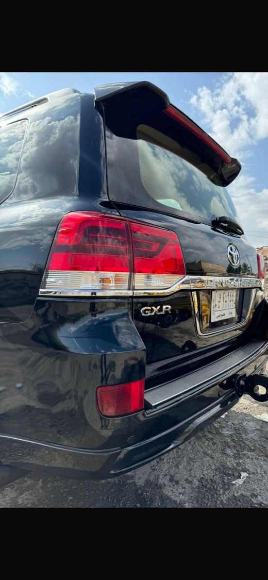 السلام عليكم
لاندكروزر V8 للبيع موديل 2016
السيارة نظيفة جداً بيها صبغ قليل 
مكان السيارة بغداد
سعر السيارة/ $430
للتواصل على الرقم اني مكلف غير متواجد على الفيس 
الرقم /***********
