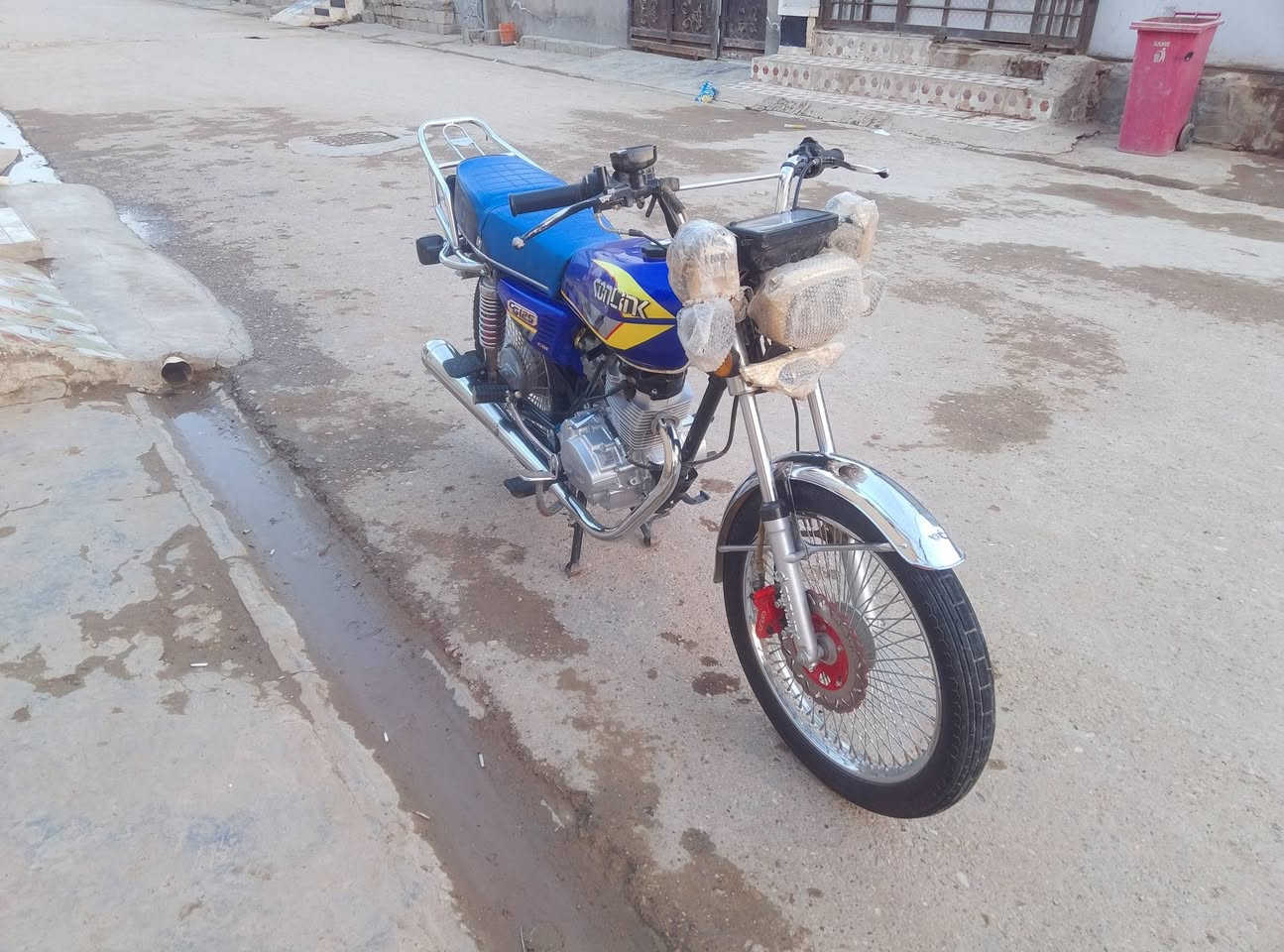 سلام عليكم شباب دراجه للبيع موديال 2024 رقمي ***********
