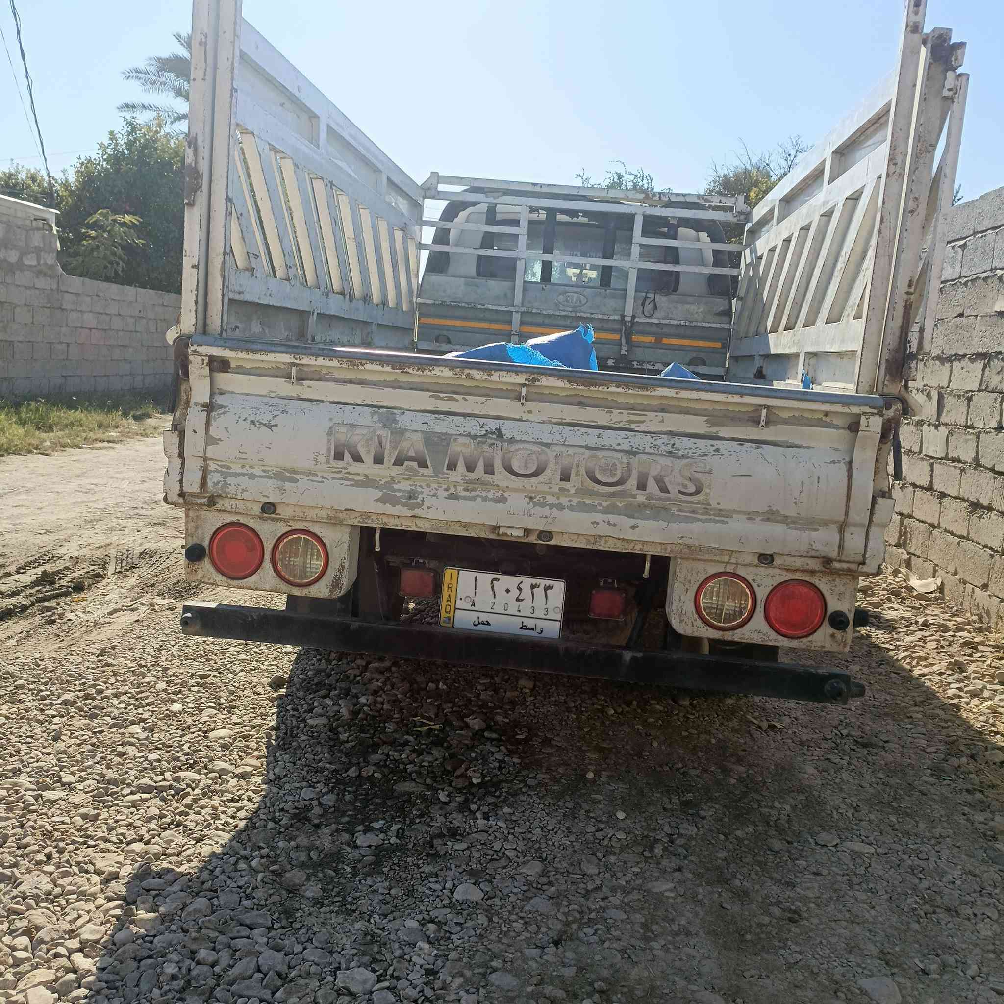 سلام عليكم  كيه حمل للبيع موديل 2012 محرك   مبدل. تخم تاير  العنوان الصويره الديوانيه الغربيه قرب جسر السلام  الاستفسار عل هاذ ***********
