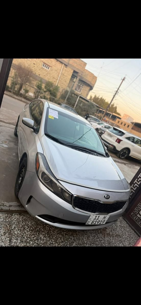 فورتي 17 رقم بغداد شبه مميز81919سنويه جديده السياره بيها قطعه وحده فقط جديده وجاهزه ايربك سليم للاخير بجم كبس السياره صافية مكانها بغداد المحمودية السعر 122 اتصل ع الرقم ***********بي واتساب
