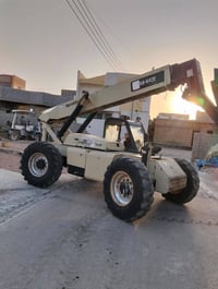 رافعه شوكيه البيع 14 متر 205 07814645783