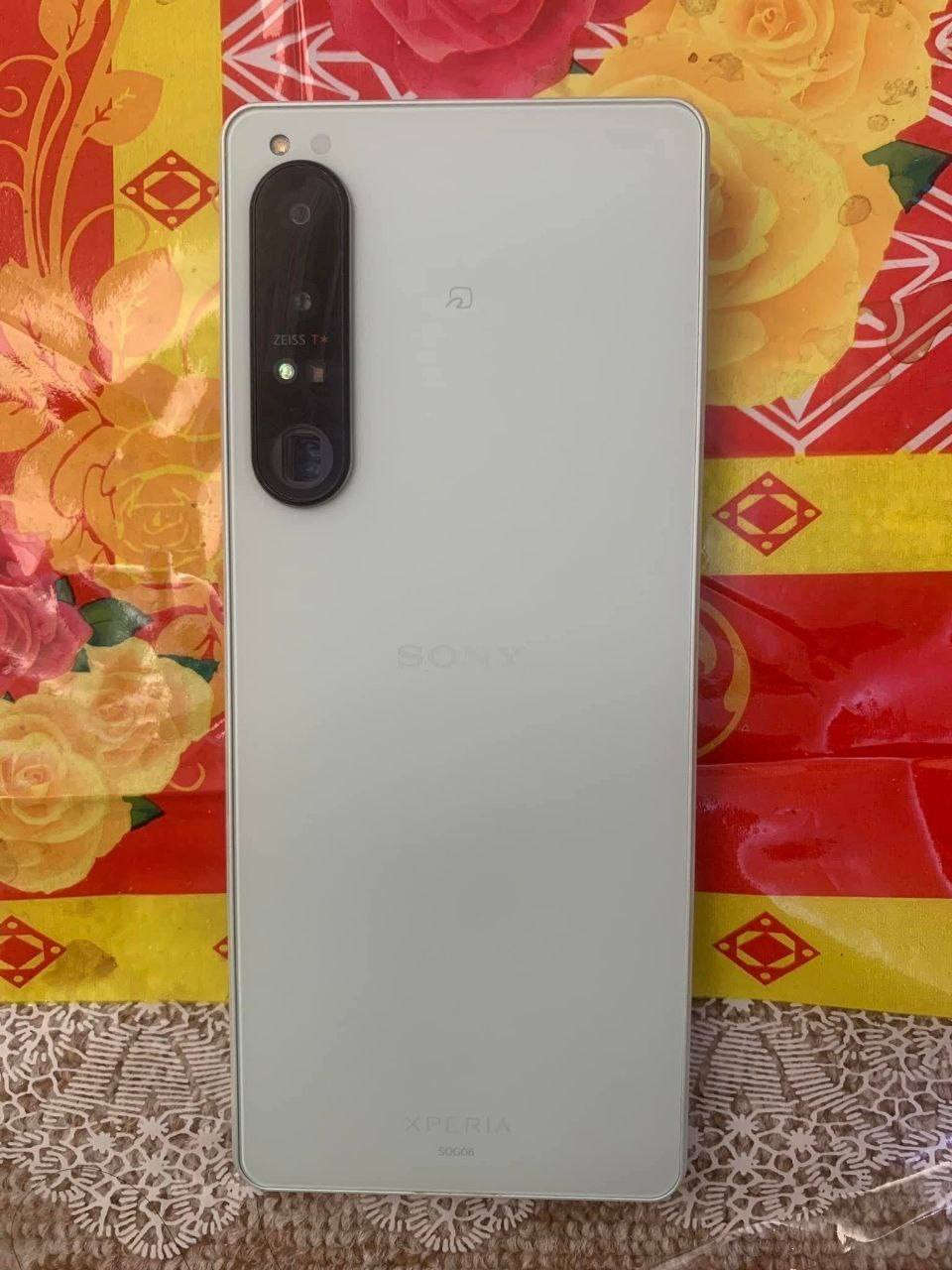 🍃🌿🍃🌿🍃🌿🍃🌿🍃🌿🍃🌿🍃🌿🍃🌿🍃
#ديوانية
للبيع  سوني إكسبيريا 1 مارك 4 (Sony Xperia 1 IV) 
- *الشاشة*: ⭐ بدقة 4k   
- *المعالج*: ⚡ معالج  Snapdragon 8 Gen 1 ⚡ 
- *الكامره فول هو جهاز تخصص للتصوير 📸 
- *البطارية*: 🔋 بطارية بسعة 5000 مللي أمبير، تدعم الشحن السريع بقوة 30 واط 🔥
- *الذاكرة*: 🗂️ ذاكرة تخزين داخلية 256 .ذاكرة الوصول العشوائي الرام 12 جيجابايت 💥
- *مقاومة الماء والغبار*: ☔️ مقاوم للماء والغبار بمعيار IP68 وIP65، يمكنه الصمود حتى عمق 1.5 متر لمدة 30 دقيقة....
-نضافه 100%
ـ السعر 270 وبي مجال للشراي
مع شاحنة أصلية 45 واط ⚡
مع الجهاز (شاحنة أصلية+لاسق)🍄
صور الجهاز 👇


**إذا كنت صاحب هذا الإعلان وتريد حذفه لأي سبب، رجاءا أرسل رسالة إلى الدعم الفني**