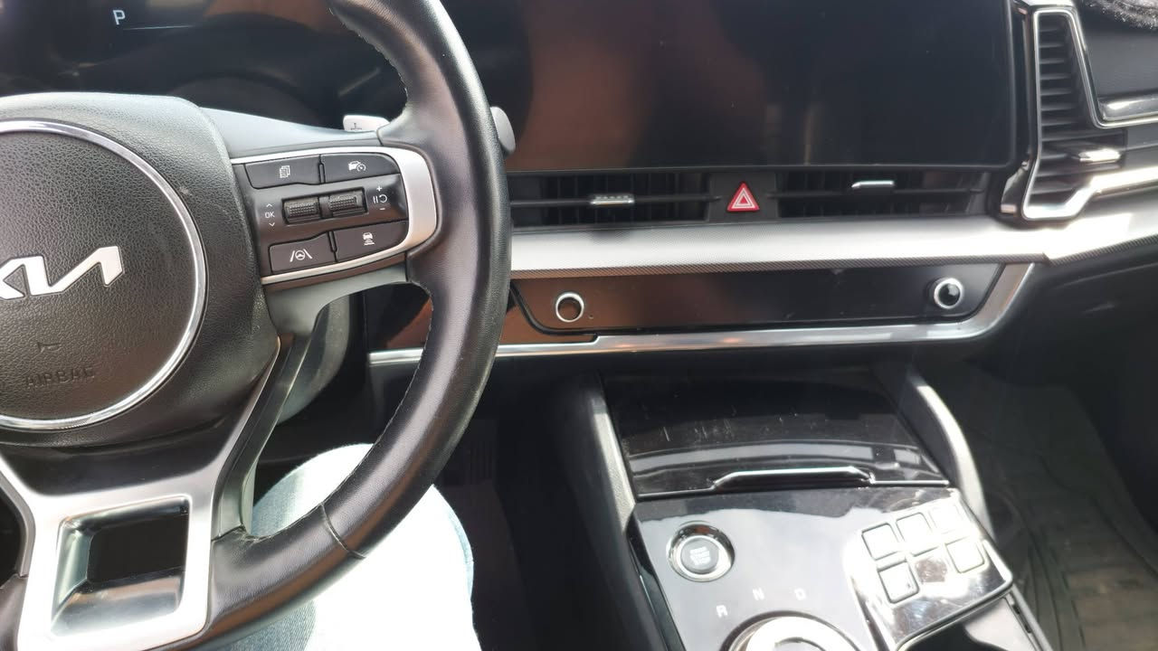 سبورتج 2023 غاز بلاد رقم ذي قار  حرة تبديل بنيد وجاملغ نفس الون وكلير جاملغ خلفي  كامل مواصفات ماعدى الفتحة
١_بصمه تشغيل وبواب 
٢ جنطه كهربائية
٣ كشنات جلد تبريد تدفئة
٤ شاشة دجتال كاملة 
٥ رادر امامي 
٦ نقط عمياء 
٧ تحديد مسار 
٨ كير ماوس 
٩ شاحن يو اس بي بلكشنات
١٠ اوتو ستوب امامي خلفي 
سيارة جاهزة تخم تاير باتري جديد رقم دولي سعر 190.
الاتصال *********** موقع السيارة ذي قار.
