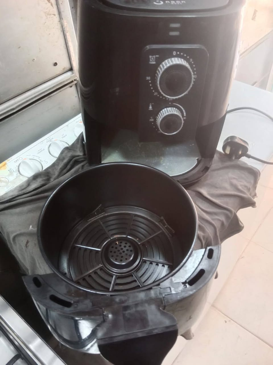 للبيع ثلاجه توشيبا العربي مقبض دائري شحن الشركه بدون أي صيانه حالتها ممتازه جدا 
ايرفراير مستورده في حاله الجديد 1300 جنيه العنوان معرض حمام طلخا شارع صلاح الدين امام مستشفى طلخا المركزي للتواصل والاستفسار فون وتس فقط للجديه 01068176678


**إذا كنت صاحب هذا الإعلان وتريد حذفه لأي سبب، رجاءا أرسل رسالة إلى الدعم الفني**