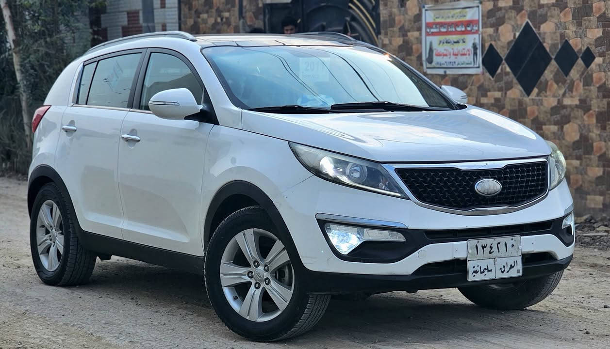 للبيع سبورتج 2011وارد خليجي محدثه2015
السونار مرفق بلمنشور 
رقم سليمانيه الاماني سنويه نافذه 
محرك 2000دوش مكفول 
كير اوتو عادي 6نمر مكفول 
موصفات السياره 
ارباكات سليمه 
سقف بنرامه 
شاشه تاب اندرويد 
كامره خلفيه دواره 
حساسات خلفيه اصل 
اشاير مري 
هيترات مري 
بجم زنون 
ليدات نيكل 
ويل كب اكروم 
نضام ايكو مكثف بانزين 
مري شفط
وباقي الموصفات معروفه 
حداديه مسويه جديده 
السياره عليه منضومت غاز جديده ضمان سنتين
السياره جاهزه من كلشي ماناقصه اي شي 
مكان السياره بابل 
السعر 128
***********
