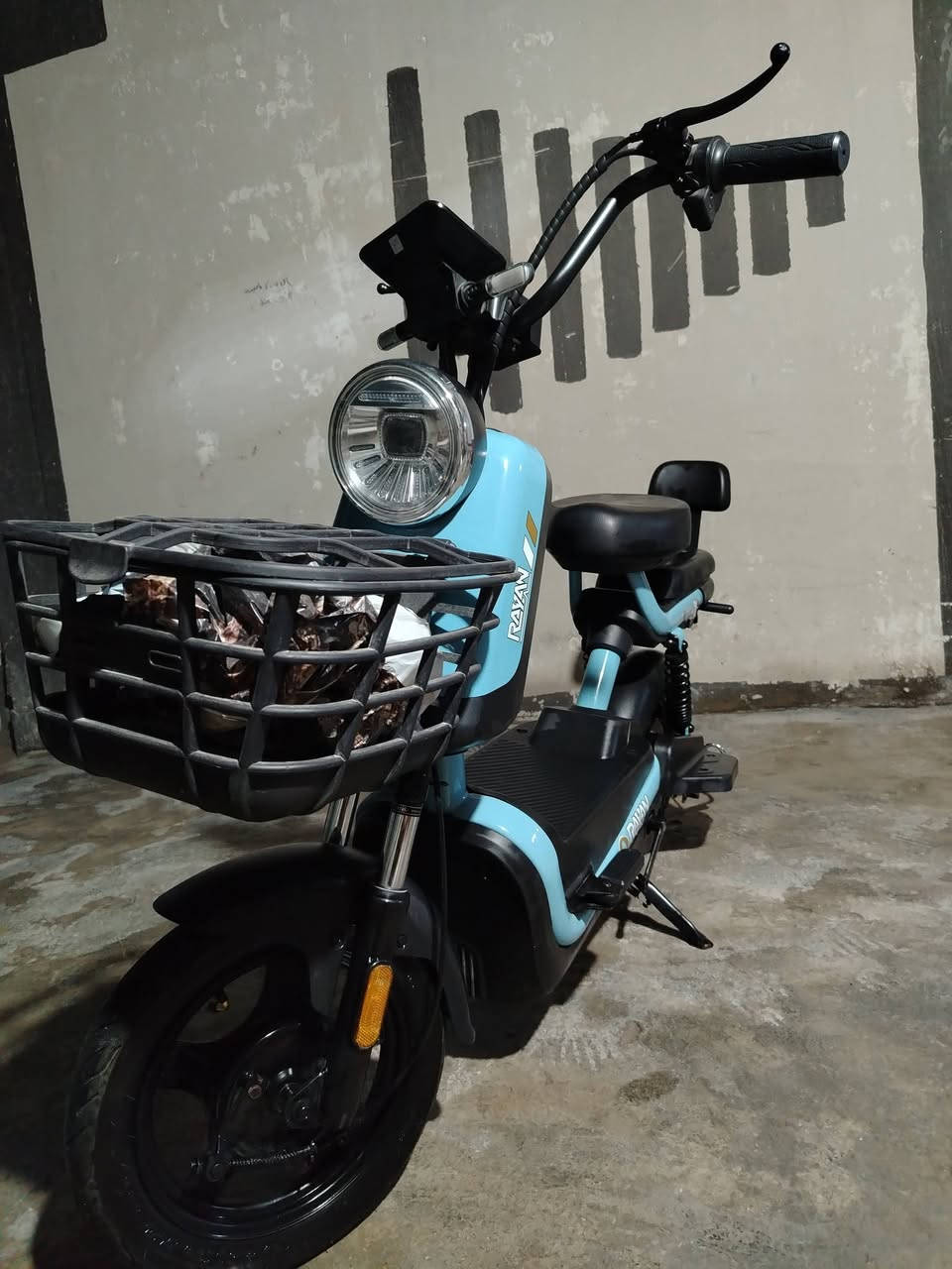 للبيع استعمال قليل. حجم 14.كربلاء حي التحدي .سعر 275 شراي راسلني خاص


**إذا كنت صاحب هذا الإعلان وتريد حذفه لأي سبب، رجاءا أرسل رسالة إلى الدعم الفني**