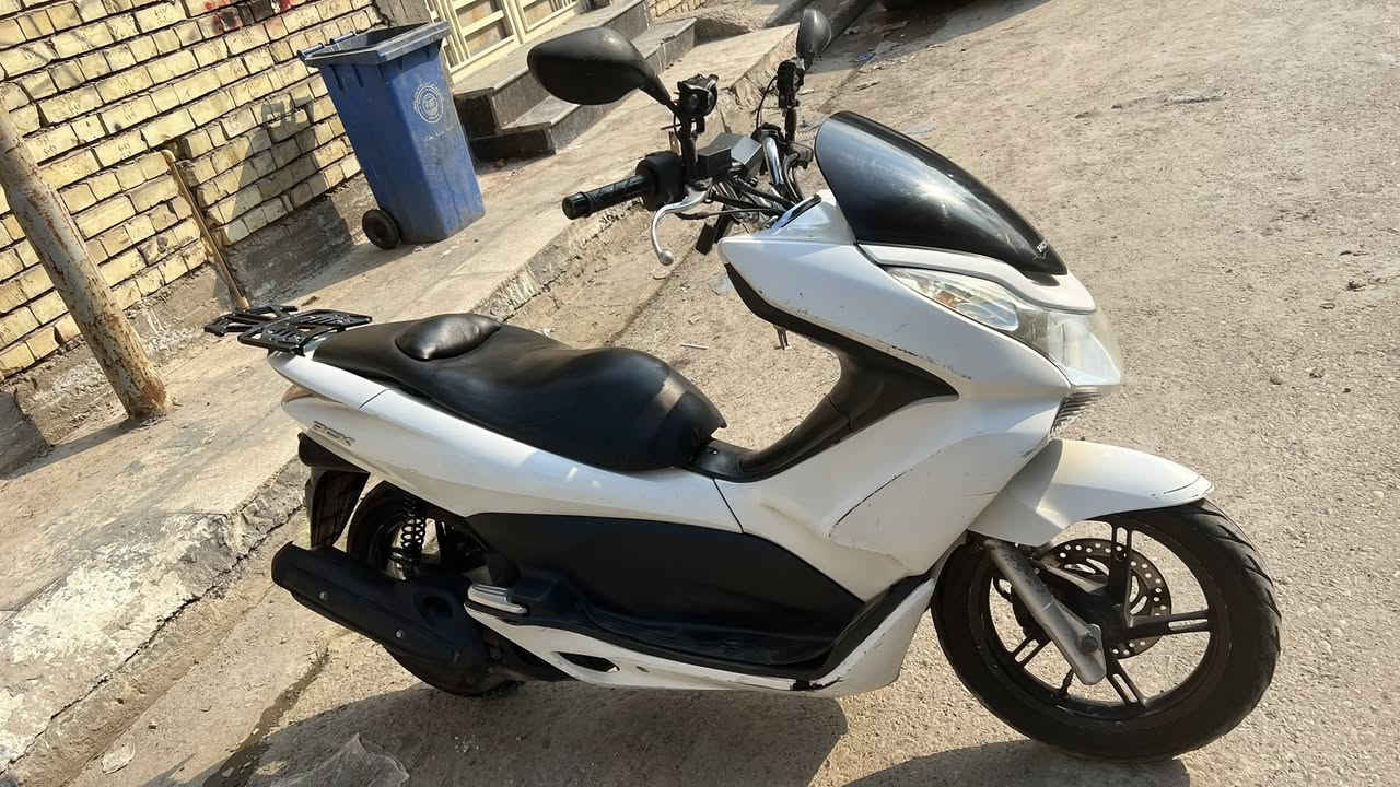 السلام عليكم pcxجيل الاول ياباني حجم المكينة 125 دراجة نظيفه خير من الله بس دهن وبانزين 

العنوان /بغداد بلديات 
السعر مليون 350 

واتساب ***********
