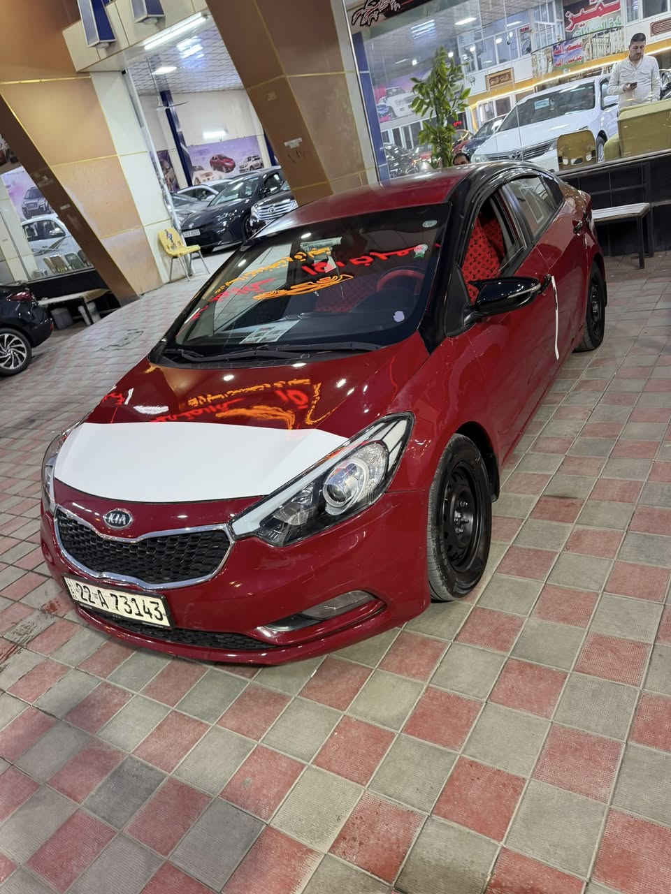 اخوان
كيا سيراتو
موديل 2013 
خليجي
رقم شمالي 
صبغ 3 قطع سونار موجود
جاهزه 
كير مكينه
حداديه
السعر 97 بيها مجال 
*********** زيد الجبوري
