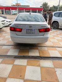 سوناته ٢٠٠٩ • مكينه ٢٤٠٠ • ضرر خلفي