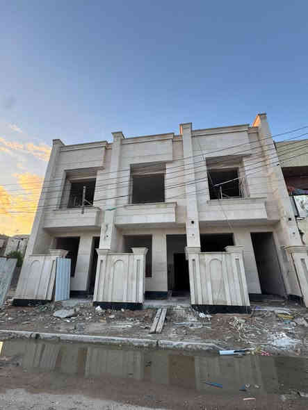 #على بركه الله.. 
# مكتب دار المستقبل للعقار والبناء. 
🏛️🏛️🏛️🏛️🏛️🏛️🏛️🏛️🏛️🏛️🏛️
تونات للبيع بسعر مناسب طابوصرف
البياع ضباط الشهداء موقع مميز قريب 
الشارع العام عرض الشارع 15م مساحة
البيت 50م واجهة 4م يحتوي على.
🪶2 نوم 
🪶 صالة 
🪶 مطبخ 
🪶 خدمات/2
🌻 نشر عدد الاعلان 153/50 كرار
📞*********** وتساب 
📞*********** وتساب 
 🔥الله يرزق الجميع.
🛑🛑🛑🛑🛑🛑🛑🛑🛑🛑🛑
