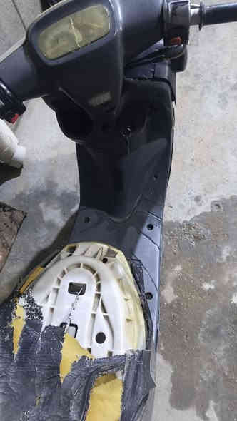 منغولي للبيع نقصه كشن وباتري وعداد السرعه ولبانزين السعر 200 مكان كربلاء الحر رقمي  
***********
