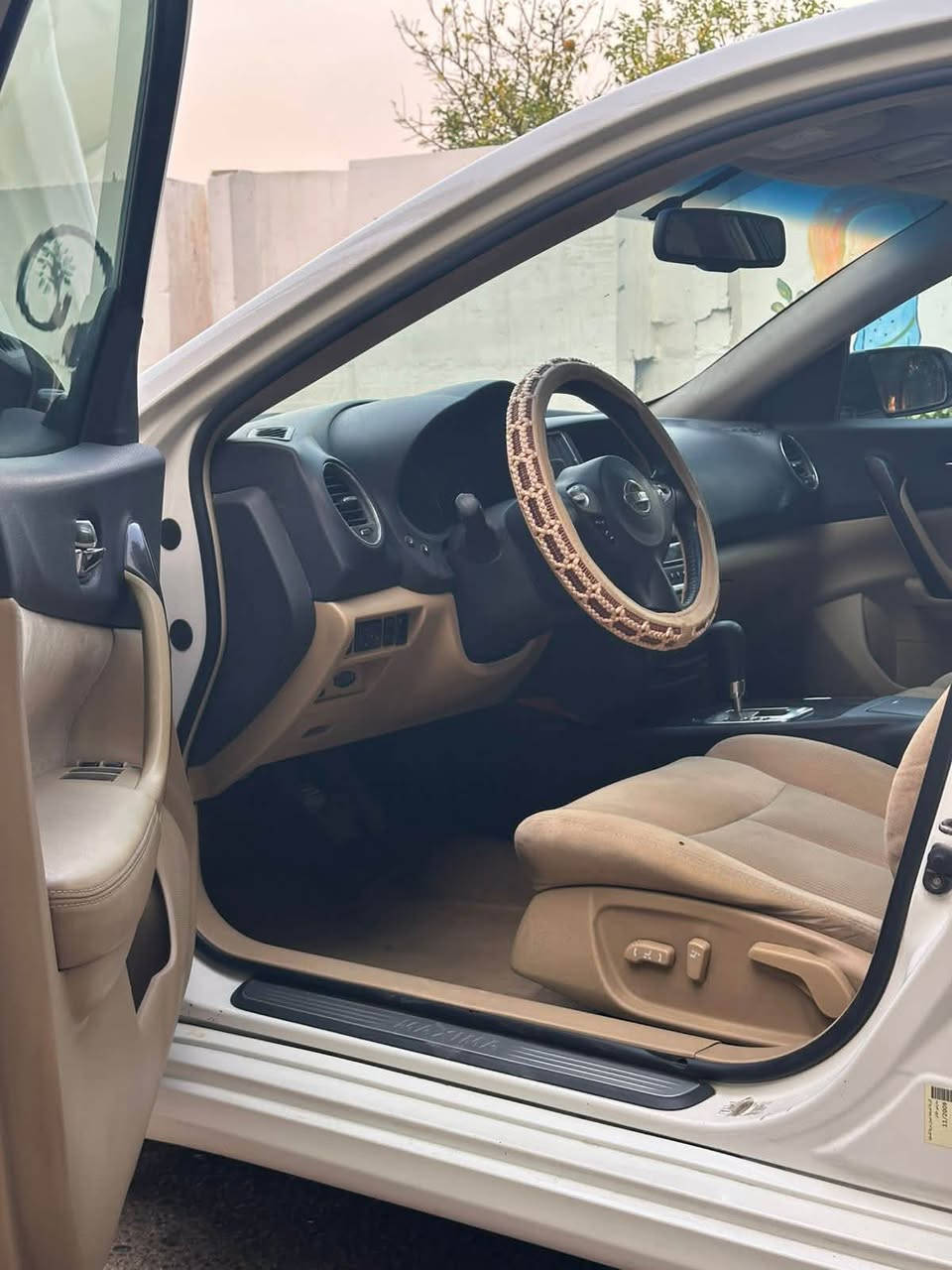Nissan Maxima 2010 وارد امريكي
رقم اربيل السيارة بأسمي سنويه 2029

📌 المواصفات بلاتينيوم 
• محرك 3500 سي سي مكفول
• كير CVT مكفول
. تدفئة تبريد 
• حدادية جديدة 100% (أمامي + خلفي)
• طخم تايرات سبورت عدد 5 جديد
• ويل كب عدد 5
• فتحة سقف (سلايد روف)
• تحكم سرعة (كروز كنترول) + تحكم ستيرن راديو
• بصمة تشغيل + بصمة أبواب
• منظومة إنارة زينون LED
• تحكم كهربائي بالمقاعد (4 جهات)
. كاميرا 380 درجة خلفية 

⚠️ ملاحظة: حادث الجاملغ الامامي اتجاه السائق 
• صبغ الجاملغ الأمامي جهة السائق
• صبغ الجاملغ الأمامي عكس السائق
• صبغ البنيد
• صبغ الباب الخلفي عكس السائق
💰 السعر: 83 $  وبيها مجال 
📍 الموقع: بابل – المدحتية

📞 الرقم: ***********
