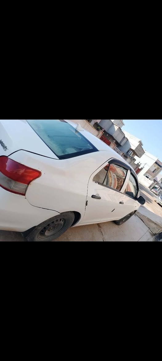 السلام عليكم تويتا يارس رقم نينوى ضررها قطه واحده بل جاملغ +دوسه مواصفات قفل مركزي  بور تدفئه تبريد سعرها 77 مكان الموصل لايسر رقم *********** السياره بسمي
