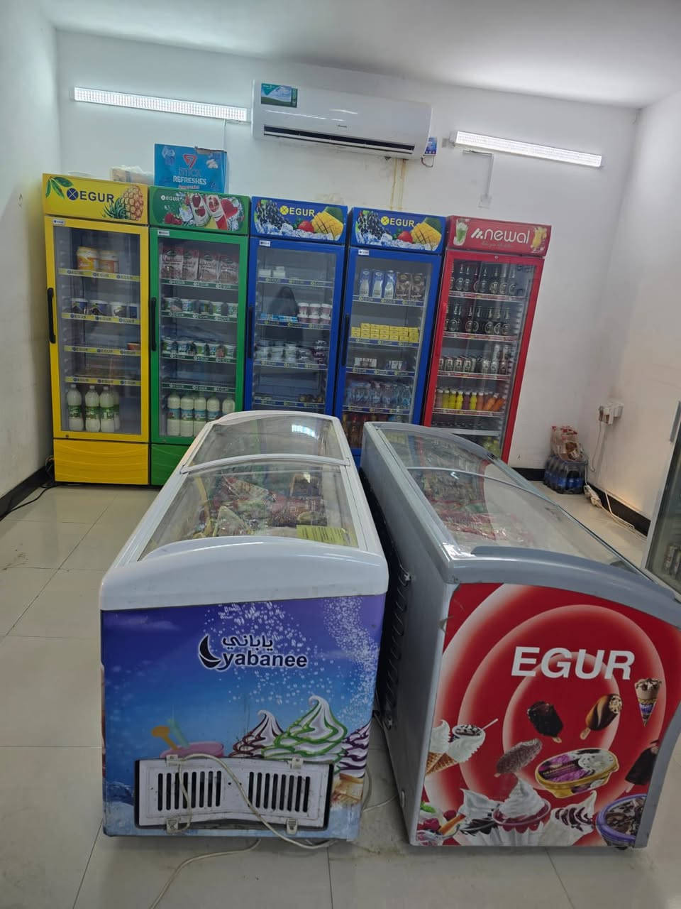 السلام عليكم 
اخوان هذا محل للإيجار 
ويحتوي ايضاً على صحيات 
محل متكامل 
للتواصل على الرقم ادناه 

***********
 العنوان مجمع السلطان
