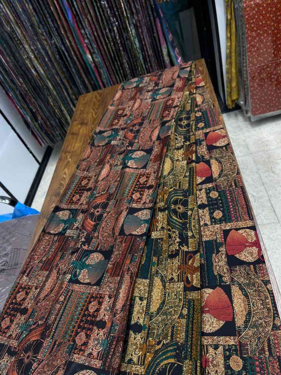 جديد 😍اقماش شتائي موهير صوفيا الاصلي خامه درجه اولى  الثكيل نقشات درجه اولى  للحجز واتساب ***********

يتوفر توصيل 🚗🚗 بكل محافضات العراق خلال ٢٤ ساعه راسلونا وتدللون
