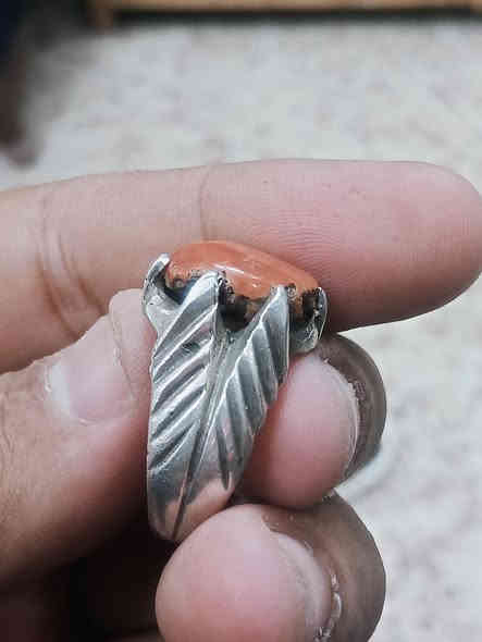 مرجان تونسي قديم  حجر طبيعي  
صياغه يدويه صلاح بنبع 
قياس الخاتم 23
***********
الامين الثانيه قرب النظاميه 
السعر 80 الف قفل واني خادم اكو توصيل  لكل المحافظات
