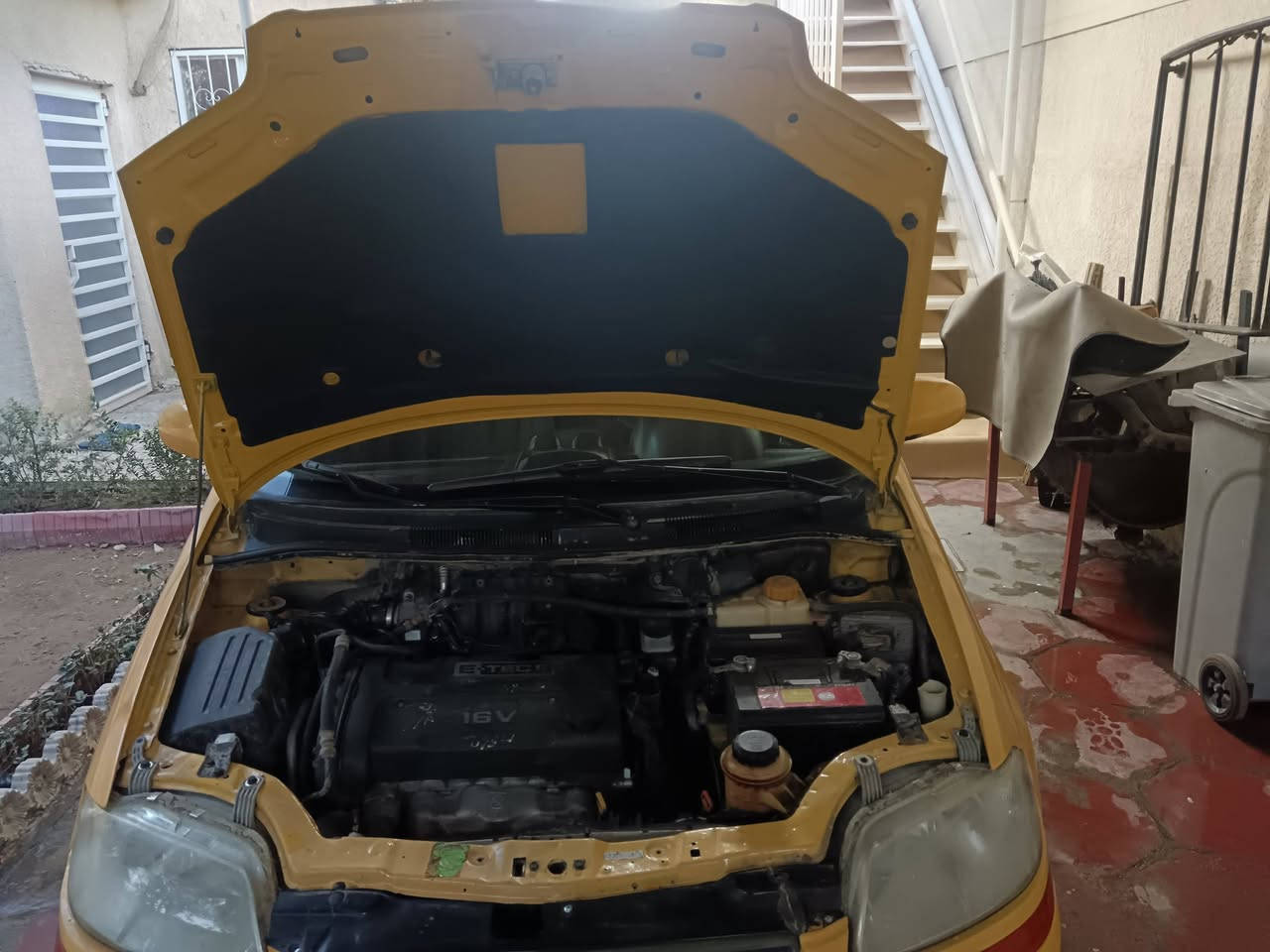 السلام عليكم افيو موديل 2008 سيارة جاهزة من كل شي وبدون أي نقص مكينه كير تبريد كله تمام كهربئيات صدر كله جيد بسمي سنويه ال 29 هزه فحص جديد مكاني بغداد البلديات السعر 43.وبيه مجال بسيط *********** احمد بلادي اصفر
