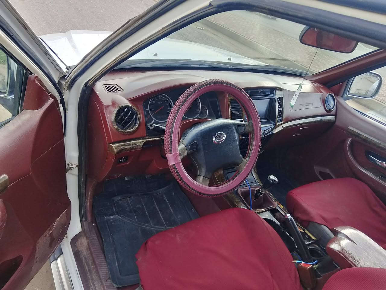 سلام عليكم سياره كنو موديل 2012 رقم نينوى دولي شرطه التحويل ماكينه كير اكسن شاصي كله نظيف سياره بدون صبغ  ***********. ***********  درهم بيع او مراوس
