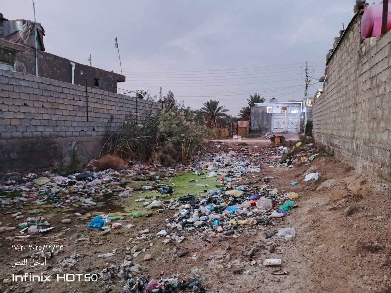 سلام عليكم قطعه ارض للبيع المساحه ٢٠٠م الوجه ١٠م ونزال ٢٠م خلف جامع رسول في منطقه لإصلاح
يوجد خدمات ماء وكهرباء مجاري الرقم ***********
