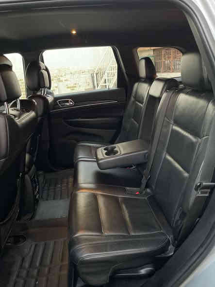 جيب موديل 2018 (لمتد )
فول فول مواصفات 6 سلندر ماعدا سلايد 
وارد امريكي حادث 4 قطع 
للاستفسار : ***********
ماشيه 70 الف 
محرك 3600
فور ويل 4x4
كاميرا خلفيه
صندوق كهربائي
حساسات
كشن تدفئه
بصمه تشغيل عن بعد 
لايت زينون
ايقاف ذاتي خلفي 
السيارة جاهزه مابيها نقص
شارع فلسطين                                      السعر 185
