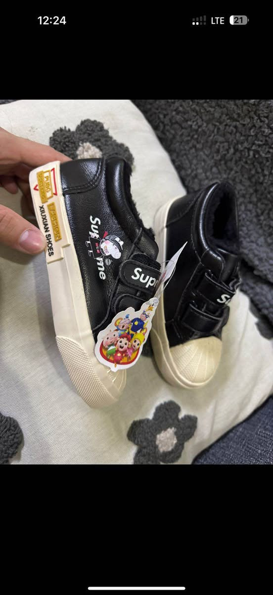 کالەی مناڵان چەرمی ناو خوری کوالێتی زۆر بەرز
١٠بۆ ٢٠ دەرزەن ماوە
قیاسی ٢٤ تا ٣٠ موشەکەلە
دەرزەنی ٣٥ هەزار
سلێمانی گەیاندن هەیە
*********** السليمانية, العراق
