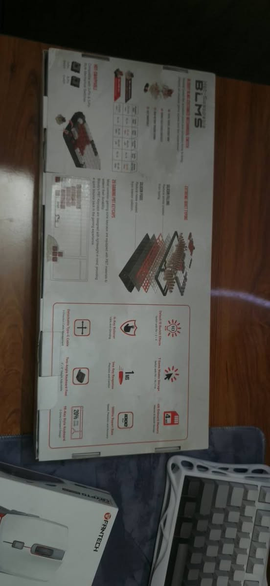 سلام عليكم
قطع مستعمله للبيع 

ماوس  Fantech  وايرلس سعر20

كيبورد s98 bloody واير  سعر 45

سماعة   ريزر اوبن بوكس مو مستعمله سعر 30

هارد  ADATA 2TB ssd   سعر 75

مكاني بغداد شالجيه + يوجد توصيل  

للتواصل واتساب او اتصال فقط. ***********
