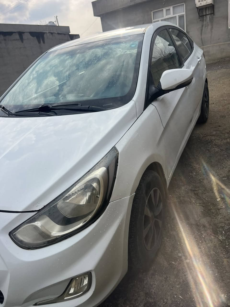 ئەکسێنت  مۆدیل ٢٠١٦ 
فول تەنها سلایت نیە 
ناوفۆڕمیکە، ئیکۆ،ویلکڕۆم،
مەنەفێس ئەسلی بەشەرت وەکالە،پاکانەی مرور و هزە، ٤پارچە ڕەش و یەک لیدان، گێڕو مکینە بەشەرت، زۆر توندوتۆڵە،
شوێن:سۆران
ژ.م ***********
سعر: ٧٥$ و معامەلە
