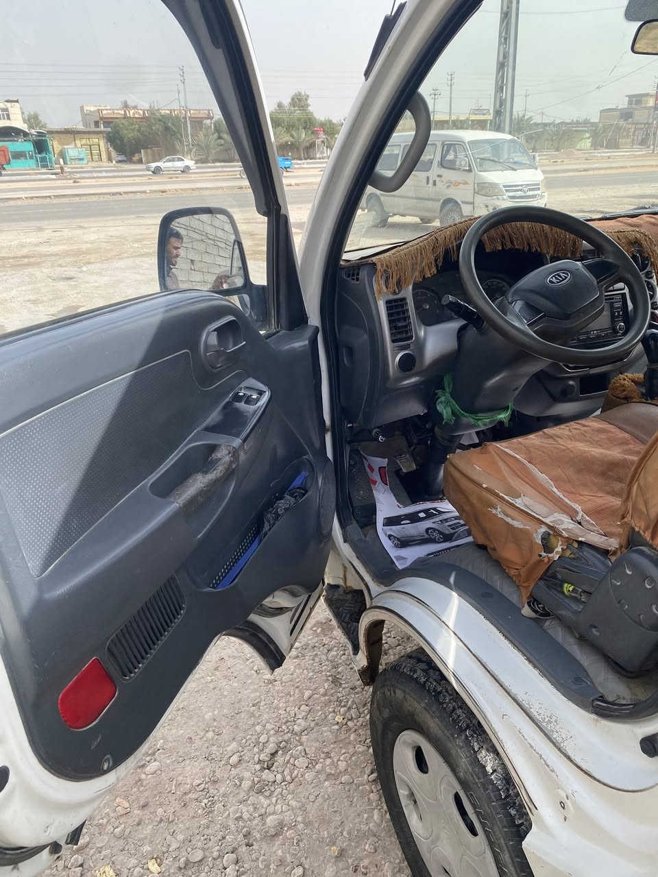 كيا 2013 رقم ذي قار بسمي  مكفوله  من الضربه وصبغ وكير ومحرك  و اكسن مكفولا ت السعر 90 وبيه مجال 
***********
