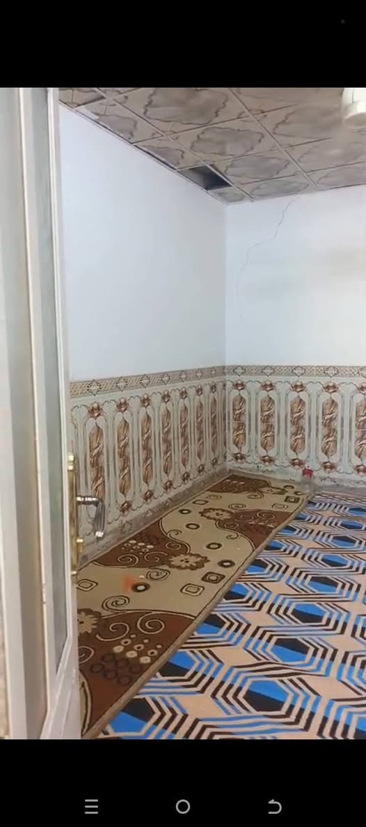 دار للرهن
 100م مبلغ الرهن 7
نجف كوفه دور الحوزه شارع رقم 5
يحتوي ع غرفة وصاله وستقبال ومطبخ وصحيات


**إذا كنت صاحب هذا الإعلان وتريد حذفه لأي سبب، رجاءا أرسل رسالة إلى الدعم الفني**