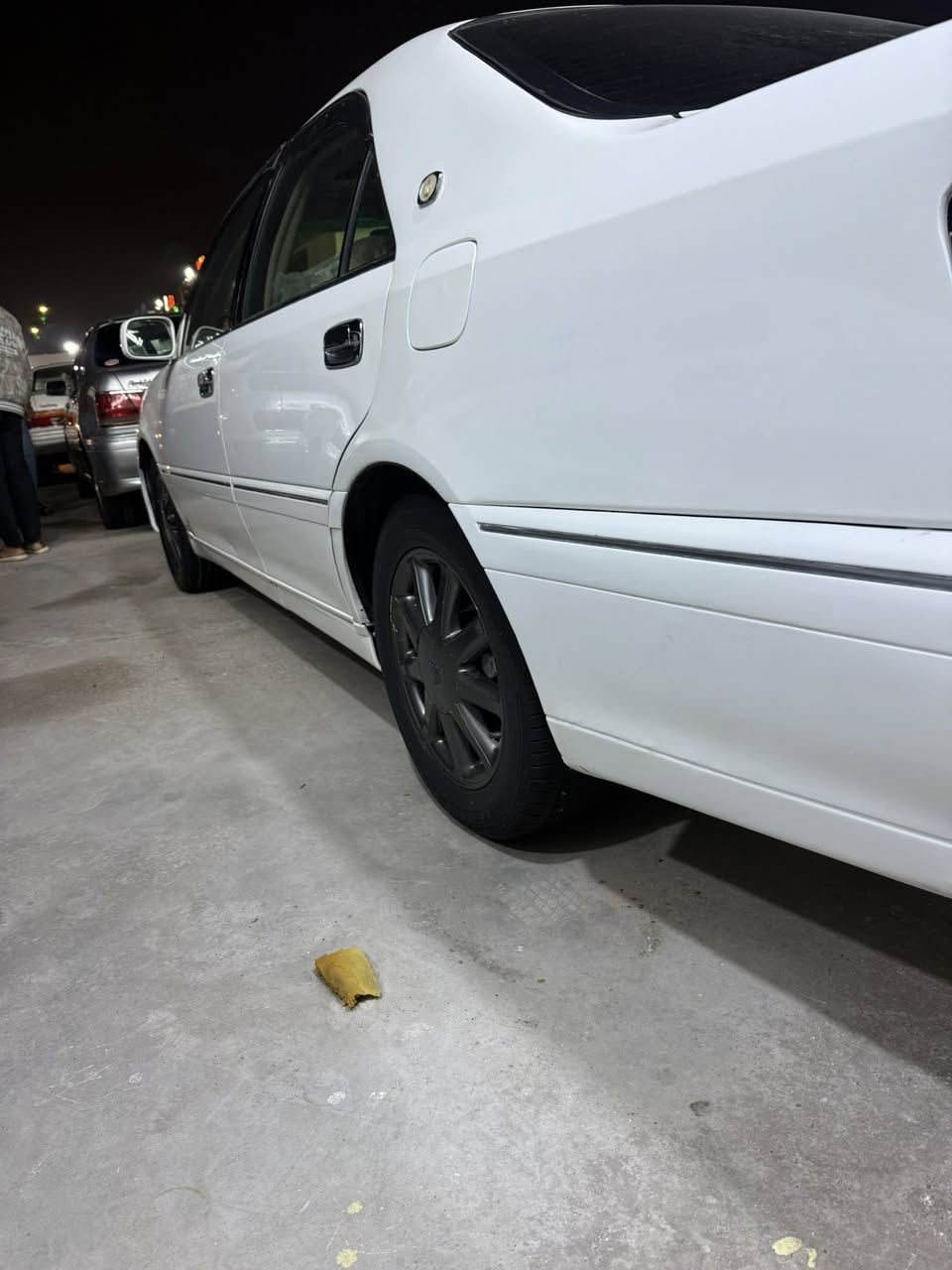 سلام عليكم. ملكه. بغداد. تسجيل. جديد. قرار. 48.  تحويل. مباشر.  مديل.  2000. تحوير نجف. فوك وجوه.فول واحد ع واحد. أربع دكم كرستال اصل. فتحه. جلد. ويل نجمه. ديفور الكبير.  شاصي.  175. كصه. قماره. فقط. والباقي. كفاله سياره جديده. وجاهزه. مكينه. وكير وحداده. وتخم تاير. سياره جاهزه.  مكاني.  بصره.  ***********.السعر 120بيها مجال قليل
