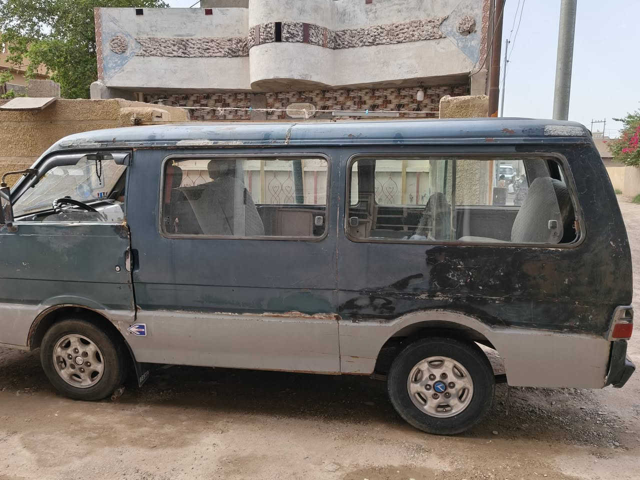 سلام عليكم كيا بستا موديل 95 رقم أحمر للبيع فقط مكينه تنقص بمهة زين أكسل زين ابيع كوم حديد اتكفل سرقه وعشاير سعر 17وبيه مجال للستفسار *********** مكاني صلاح الدين دجيل
