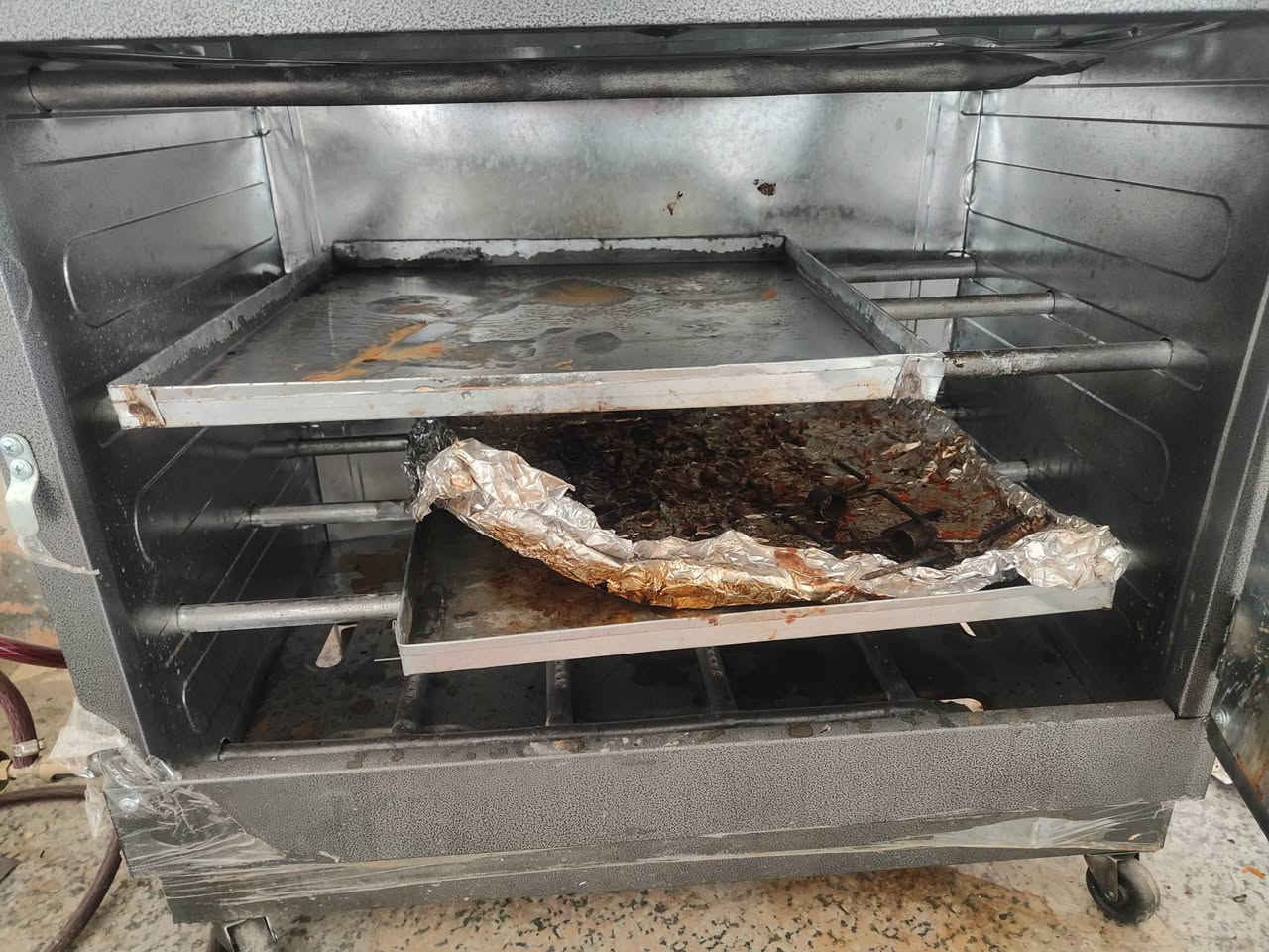 طباخ مطاعم جديد استخدام سبوع فقط السعر 150 وبي مجال مكانه الحله
رقم الهاتف ‏‪0782 482 3670‬‏
