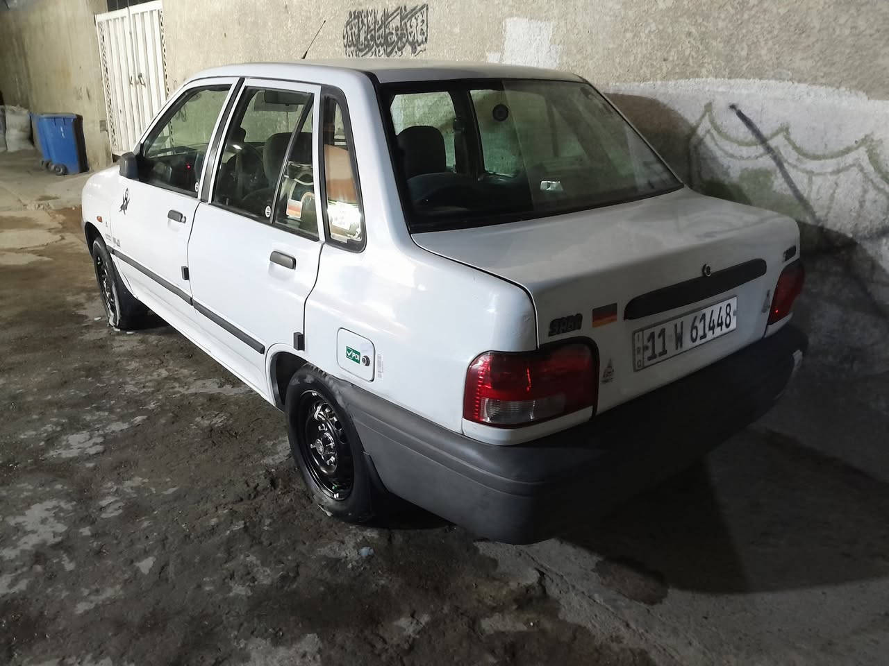 سايبا ٢٠٠٩بغداد رقم دولي السعر ٣٨ بيها مجال مكفوله من الصبغ الاتصال ***********
